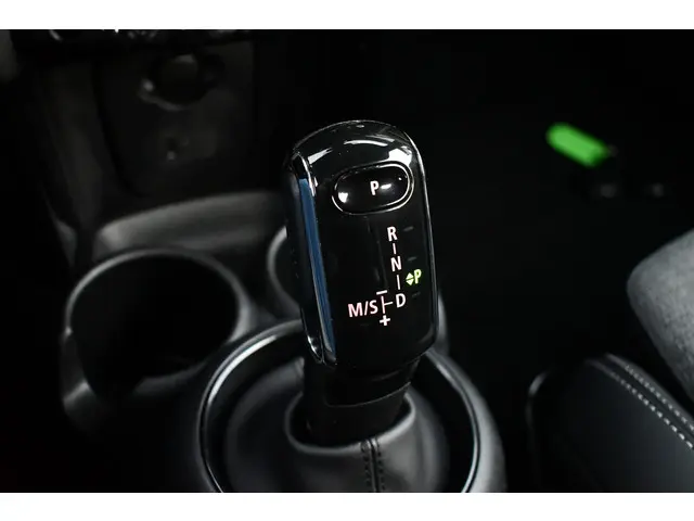 MINI Cooper Cabrio Mini 1.5 136pk aut 2021 Benzine 59