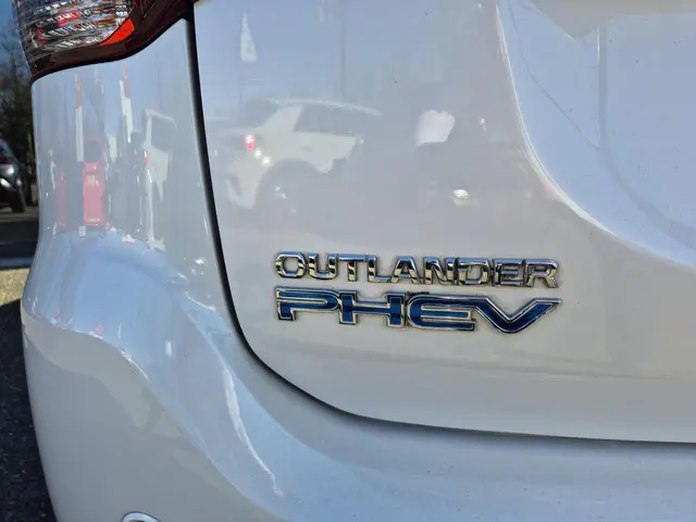 Mitsubishi Outlander 2.4 PHEV Pure+ 2020 Hybride Benzine 35