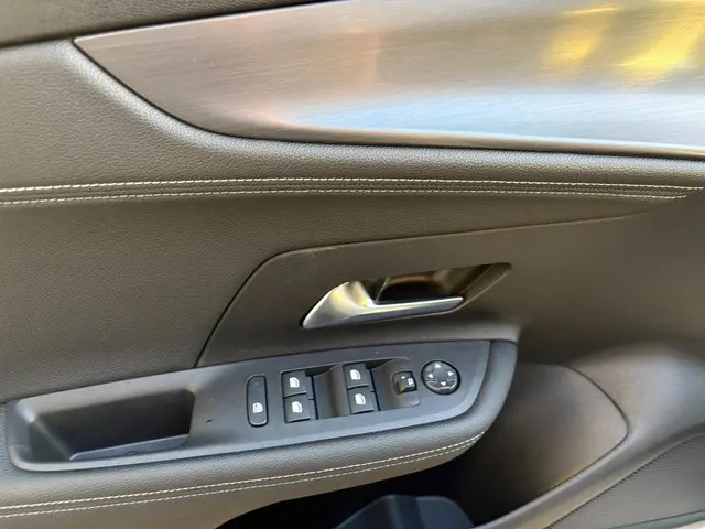 Opel Mokka 1.2 Turbo Ultimate 2025 Benzine 10