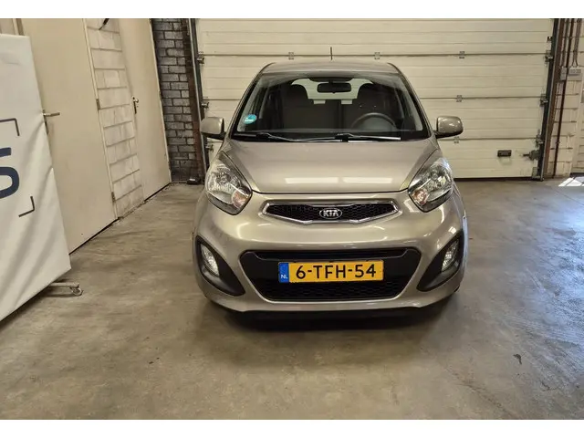 Kia Picanto 1.0 CVVT ISG Comfort Pack 2014 Benzine 2