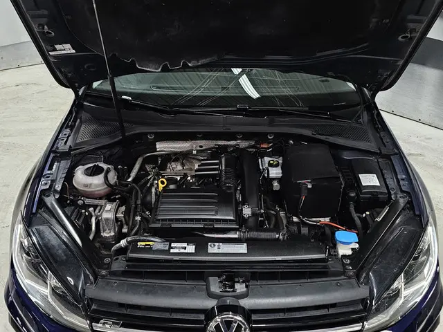 Volkswagen Golf 1.4 TSI Highline R Line 2017 Benzine 9