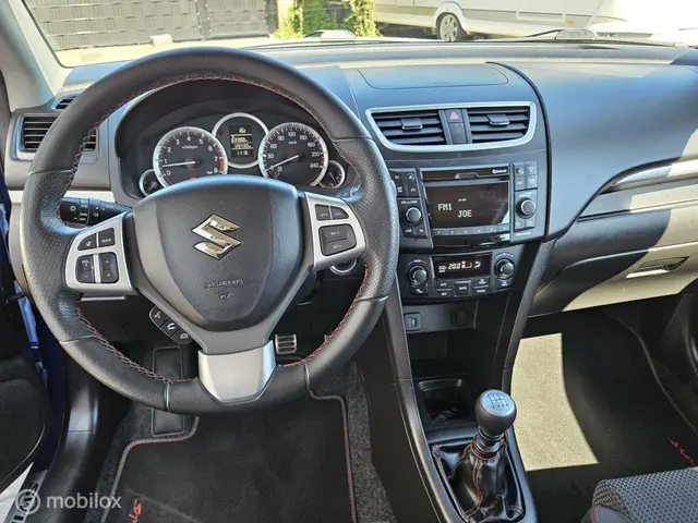 Suzuki Swift 1.6 Sport zeer nette Auto!! 2013 Benzine 11