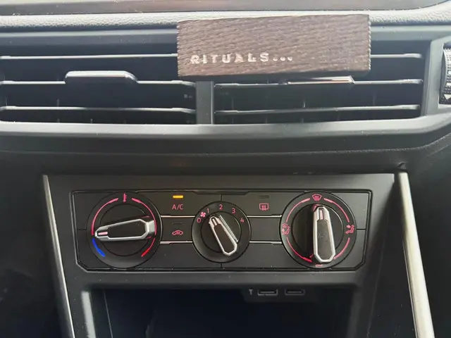 Volkswagen Polo 1.0 TSI Comfortline 5 drs 2018 Benzine 11