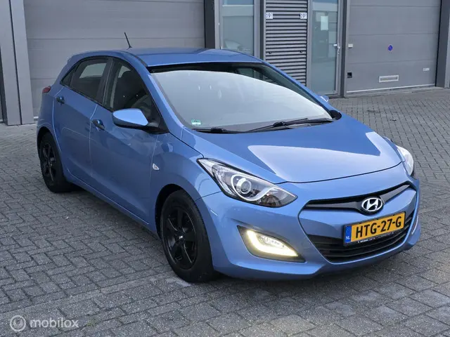 Hyundai i30 1.4✅️Airco✅️Apk✅️ 2013 Benzine 2