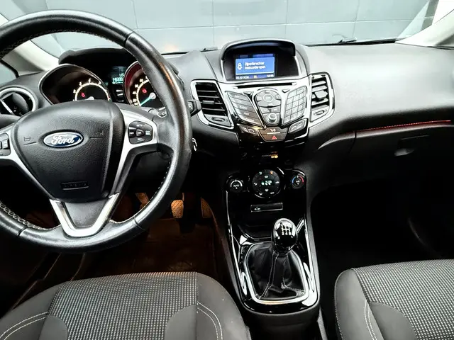 Ford Fiesta 1.0 EcoBoost Titanium 2016 Benzine 19