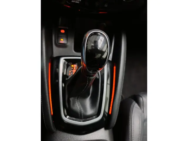 Nissan QASHQAI 1.3 DIG-T Tekna 2020 Benzine 28