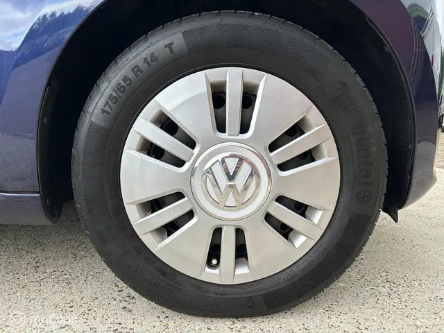 Volkswagen up! 1.0 move up! BlueMotion orig NL 2016 Benzine 4