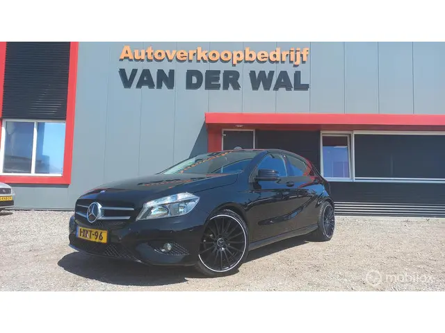 Mercedes-Benz A-Klasse 180 Ambition 4U3 2014 Benzine