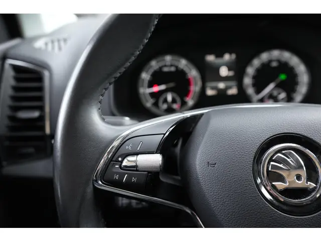 Škoda Karoq 1.5 TSI ACT Style 2021 Benzine 16