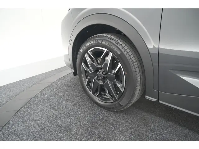 Peugeot 5008 HYbrid 145 e-DCS6 GT 2025 Hybride Benzine 20