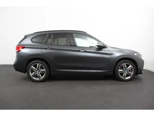 BMW X1 xDrive25e M-Sport PHEV 2021 Hybride Benzine 6