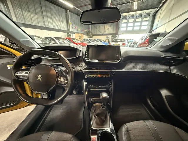 Peugeot 208 1.2 PureTech Allure 2020 Benzine 7