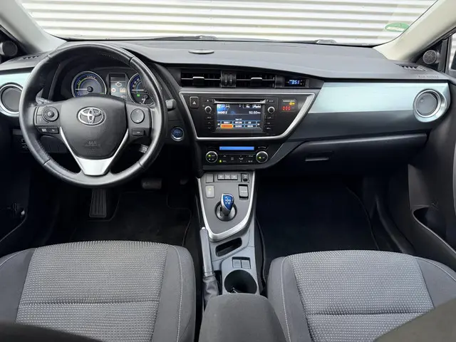 Toyota Auris 1.8 Hybrid Aspiration 2013 Hybride Benzine 24