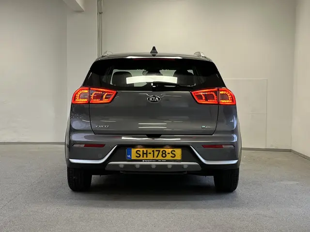 Kia Niro 1.6 GDi Hybrid DynamicLine 2018 Hybride Benzine 8