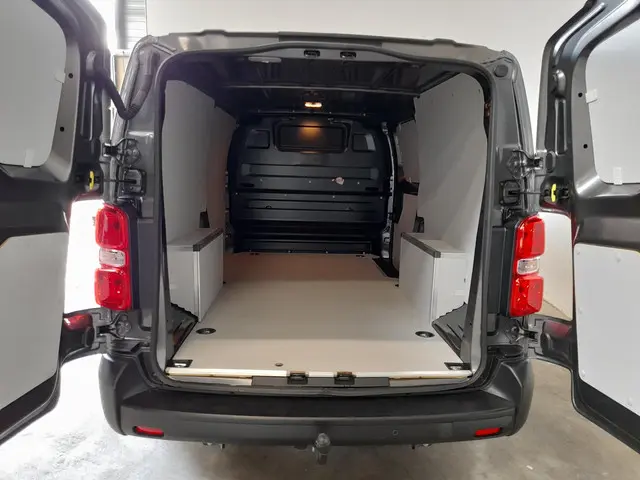 Opel Vivaro 2.0 BlueHDi 145PK L3 2023 Diesel 2