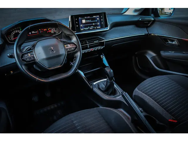 Peugeot 208 1.2 PureTech Active 2020 Benzine 4