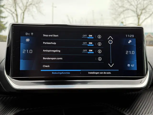 Peugeot 2008 1.5 BlueHDi Allure 2020 Diesel 24