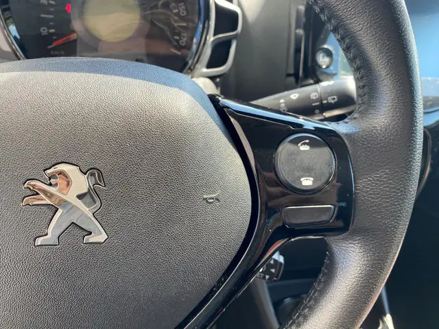 Peugeot 108 1.0 e-VTi GT-Line 2019 Benzine 22
