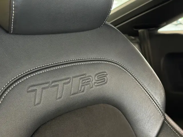 Audi TT 2.5 T TT RS Plus Pro Line 2012 Benzine 37