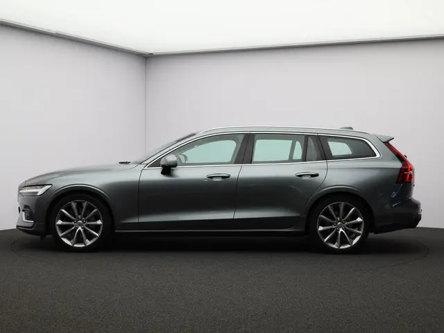 Volvo V60 2.0 T4 Momentum Pro 2019 Benzine 5