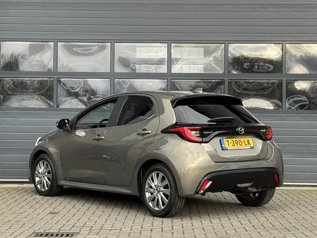 Mazda 2 Hybrid 1.5 SELECT 2023 Hybride Benzine 17