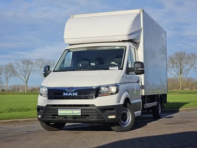 MAN TGE 3.180 2021 Diesel