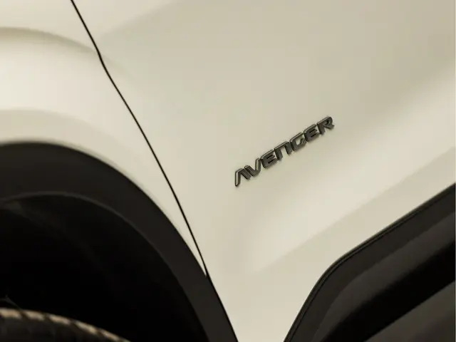 Jeep Avenger 1.2 Altitude Sport 2023 Benzine 30