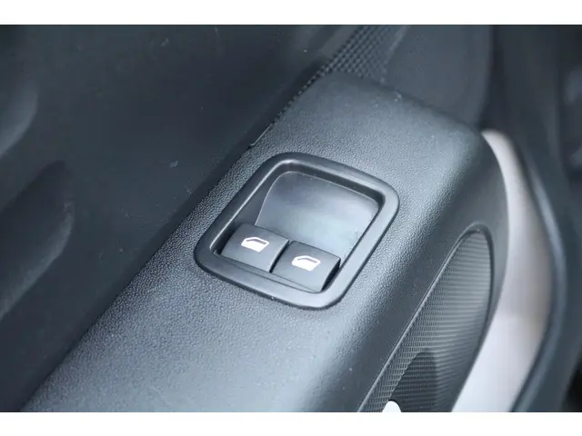 Citroën C3 1.2 PureTech Feel 2020 Benzine 9