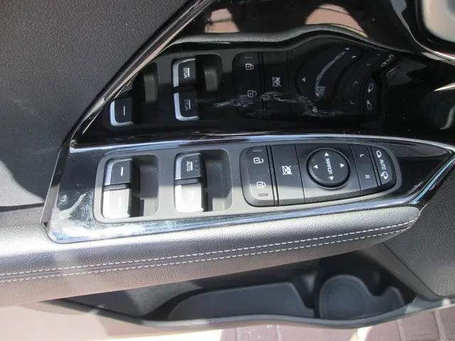 Kia Niro 1.6 GDi Hybrid DynamicLine 2020 Hybride Benzine 8
