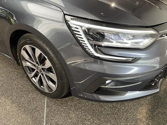Renault Mégane Estate 1.3 TCe 140 Techno 2024 Benzine 24