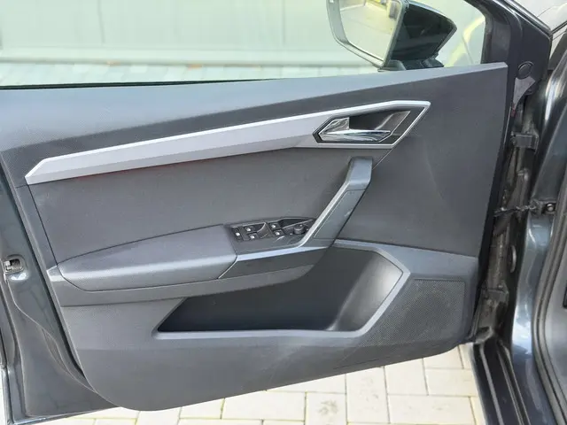 SEAT Ibiza 1.0 TSI FR Business Intense 2019 Benzine 25