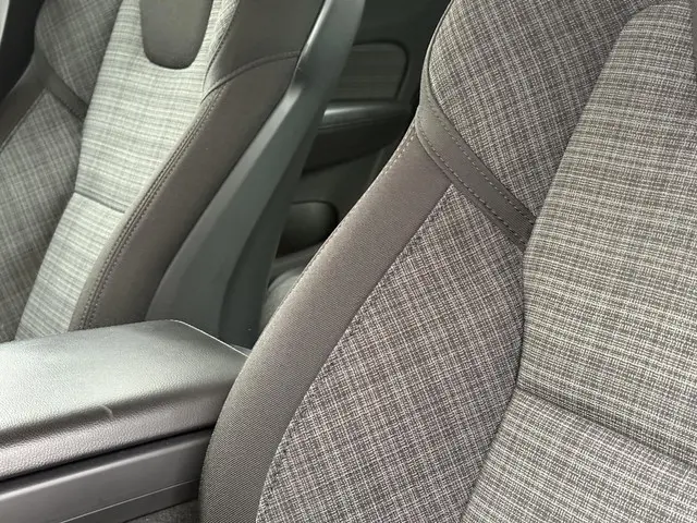 Volvo V60 B3 Essential 2023 Benzine 12