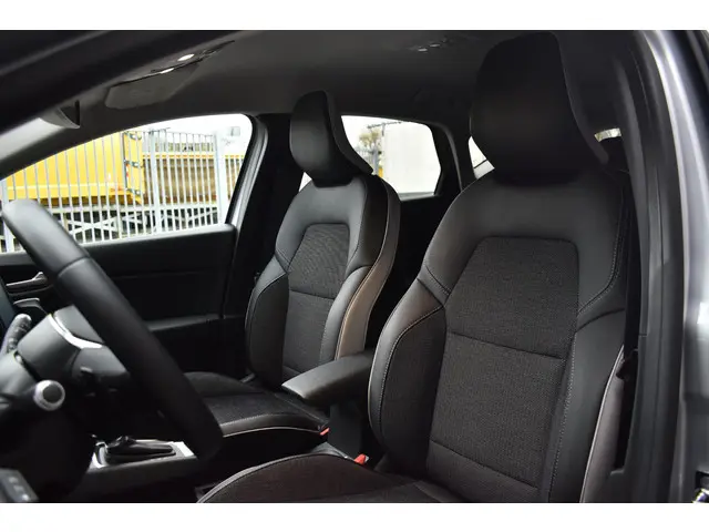 Renault Captur TCe 140 EDC Intens 2022 Benzine 10