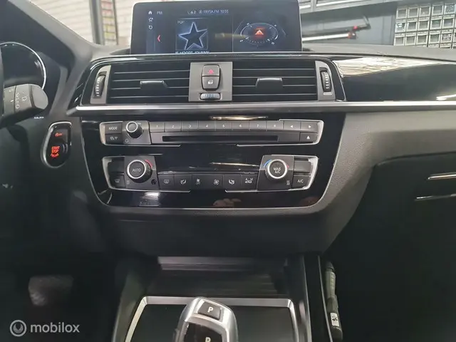 BMW 1 Serie 118i Executive Sportline 2019 Benzine 12