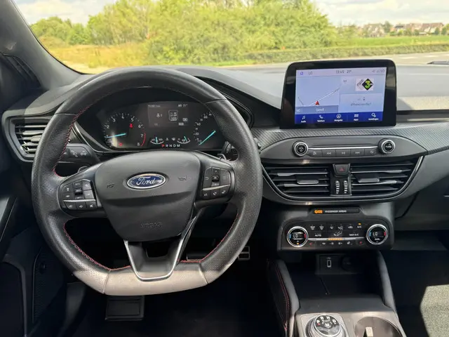 Ford Focus 1.0 EcoBoost Titanium X Business 2020 Benzine 23