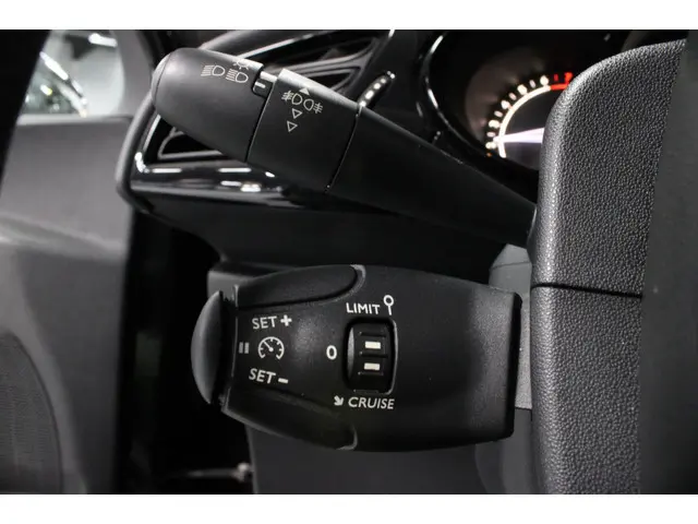 Citroën C3 1.0 PureTech Collection 2015 Benzine 23