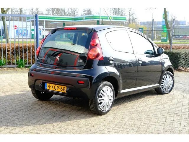 Peugeot 107 3