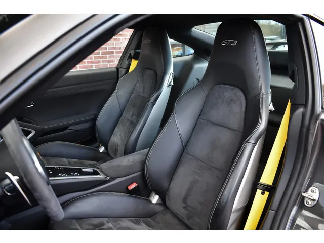 Porsche 911 3.8 GT3 2015 Benzine 57