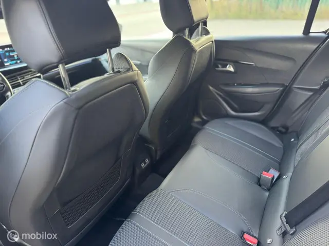 Peugeot 208 1.2 PureTech Allure 2020 Benzine 27