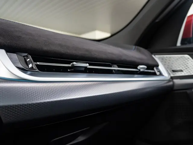 BMW X2 sDrive20i 2024 Benzine 31