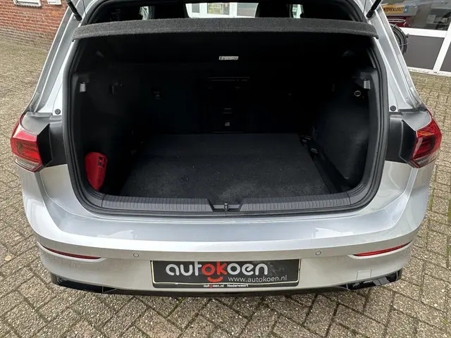Volkswagen Golf 1.5 eTSI R-Line 2021 Hybride Benzine 18