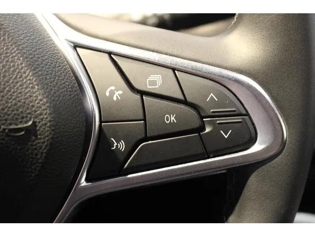 Renault Clio 1.0 TCe 90 GPF techno 2024 Benzine 22