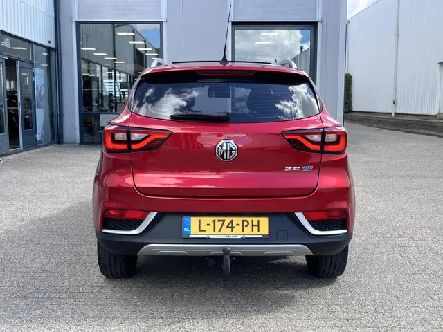 MG ZS EV MG Luxury 45 kWh 2021 Elektrisch 42
