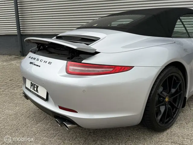 Porsche 911 Cabrio 3.4 Carrera 2014 Benzine 11
