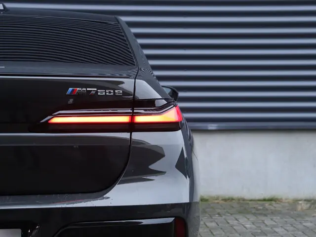 BMW 7 Serie M760e xDrive 2025 Hybride Benzine 48