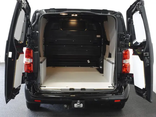 Peugeot Expert 120PK L2 2023 Diesel 3