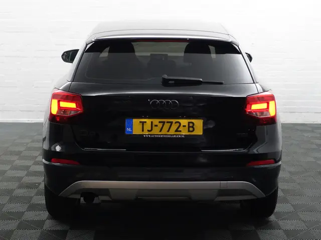 Audi Q2 1.6 TDI S-line Black Optic 2018 Diesel 33