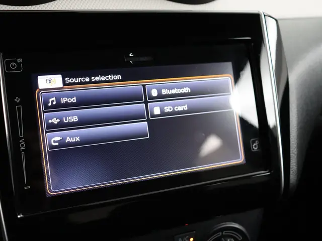 Suzuki Swift 1.2 Select Smart Hybrid 2024 Benzine 13