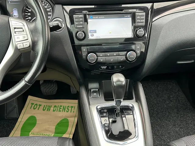 Nissan QASHQAI 1.2 Tekna 2014 Benzine 21