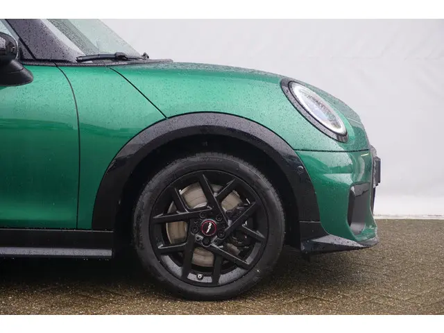 MINI 3-Deurs Cooper C 2025 Benzine 4
